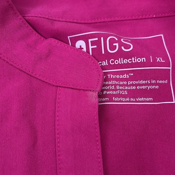 Figs Rafaela scrub top Raspberry Sorbet size XL - Picture 4 of 4